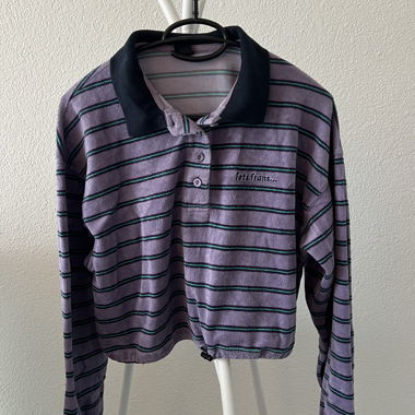 Polo a righe cropped manica lunga viola