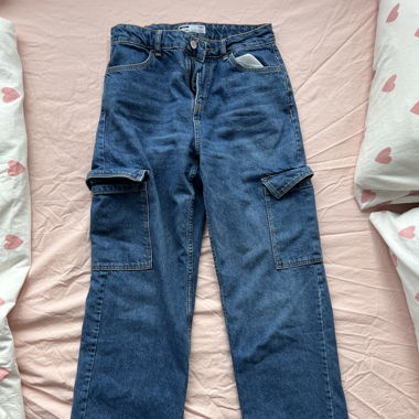 Jeans cargo Bershka
