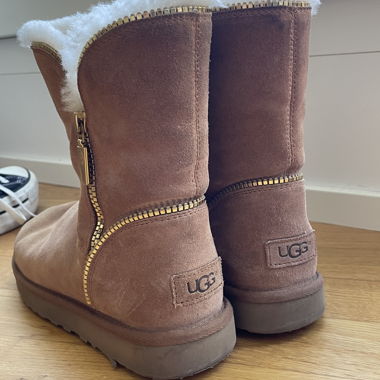 Bottes d'hiver UGG en peau retournée