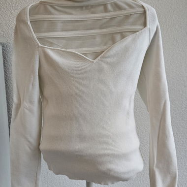 Pull blanc col bateau