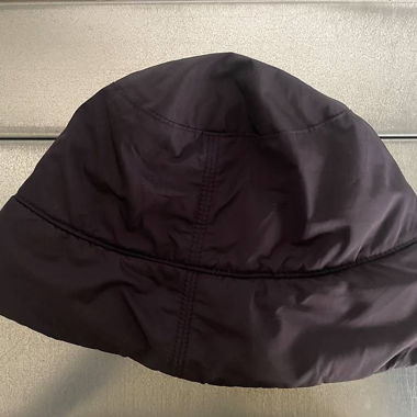 Bonnet COS noir