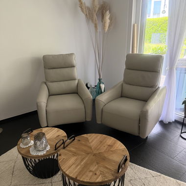 2 Poltrona Relax armchairs