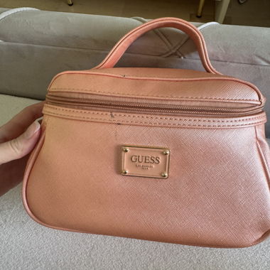 Trousse de maquillage léopard rose  Guess 