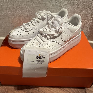 Nike Sneakers white
