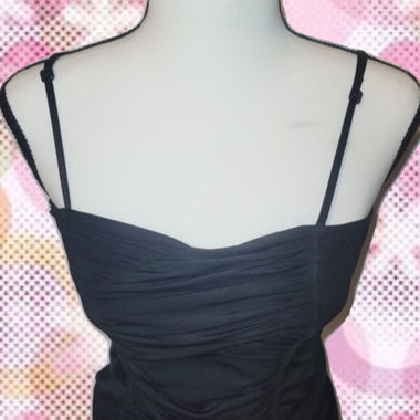 Schwarzes Rüschen-Camisole-Top