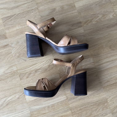Tamaris heel shoes 