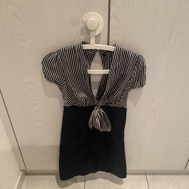 Schönes Sommerkleid Marke Guess