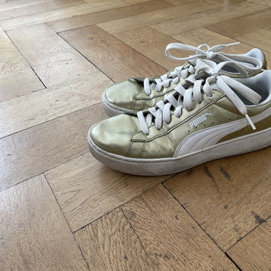 Goldige Puma Sneakers