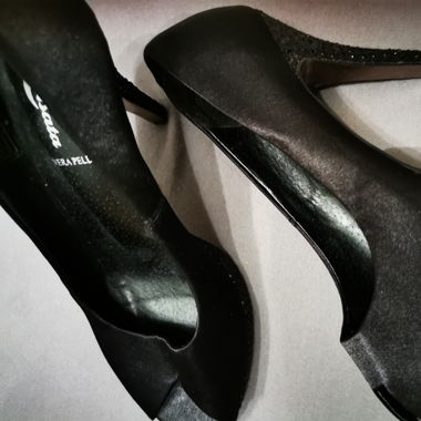 Peep Toes