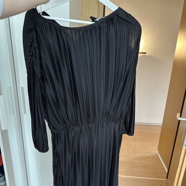 Plisseekleid schwarz