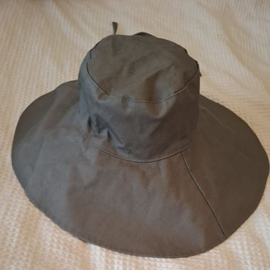 Cappello grande
