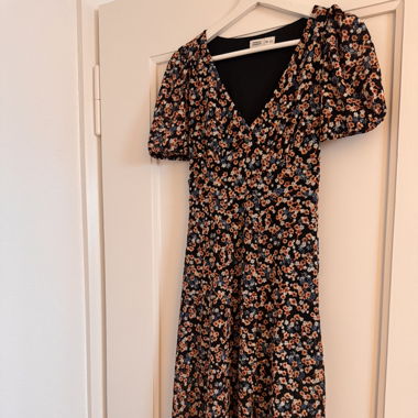 Luftiges, blumiges Sommerkleid von Springfield, XS