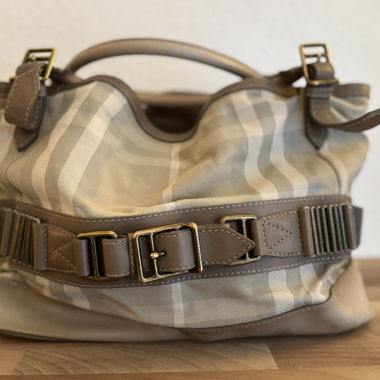 BURBERRY Handbag
