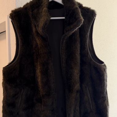 Faux Fur Vest M/L