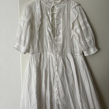 Weisses Mango-Kleid aus 100% Baumwolle