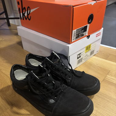 Vans Sneakers