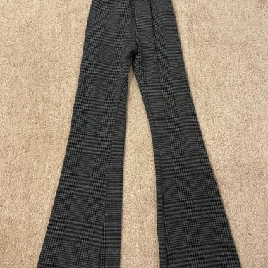 Pantaloni svasati