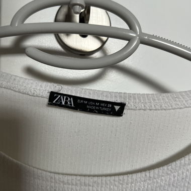 Zara Weißes Crop-Top
