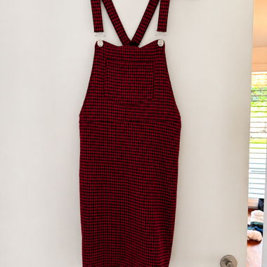 Robe salopette a carreaux rouge
