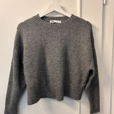 Zara grey knit sweater