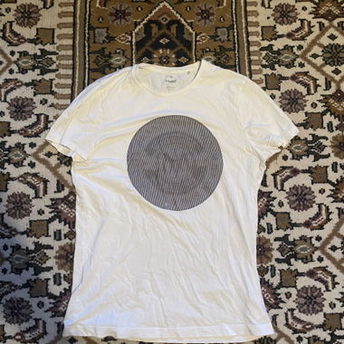 Weisses T-Shirt 