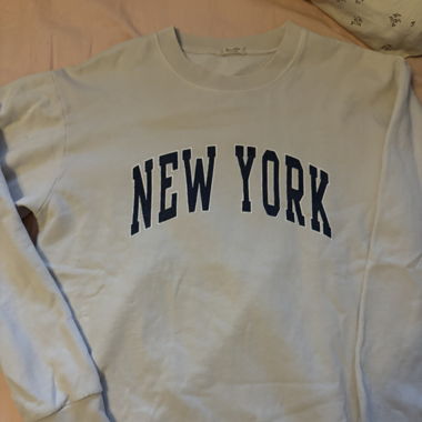 Brandy Melville Pullover