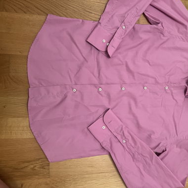 Pinkes Hemd
