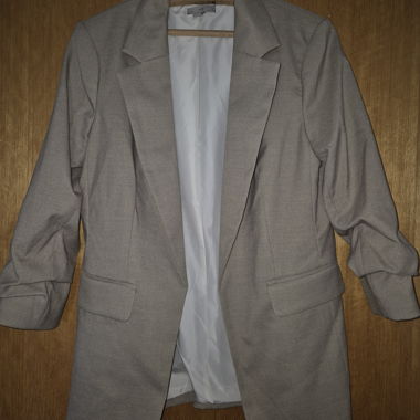 Textured beige blazer