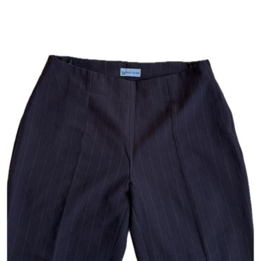 Pantaloni neri a righe sottili