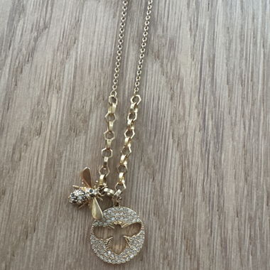 Goldene Swarovski Halskette mit Charm