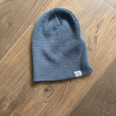Grau gemustertes Strickmütze