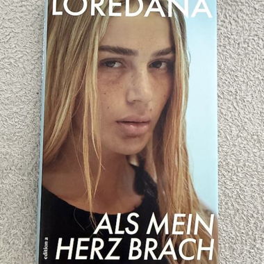 Libro di Loredana