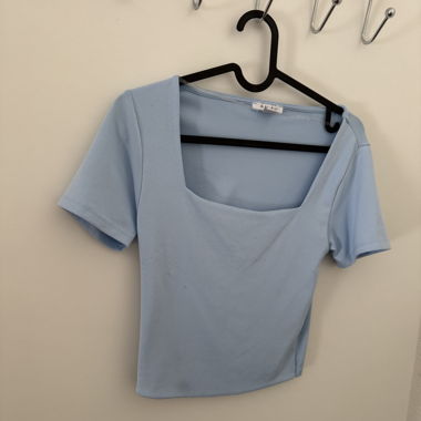 Hellblaues AMISU T-Shirt