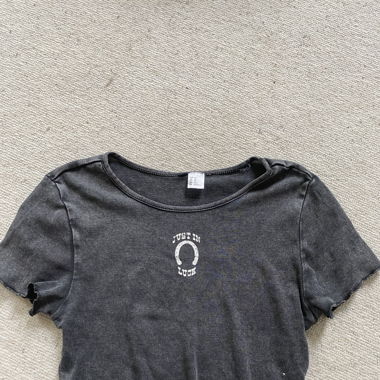 croped tshirt h&m