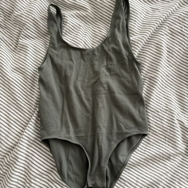 Olive green body