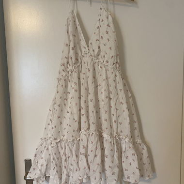 Neckholder Kleid