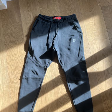 Nike Tech Fleece Hose Gr. S