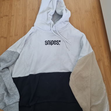 Farbiger Katzenpullover