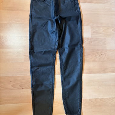 Black leather pants / jeggings