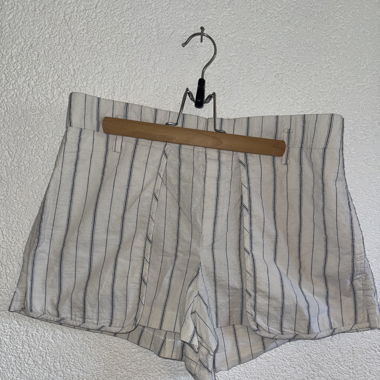 Short à rayures