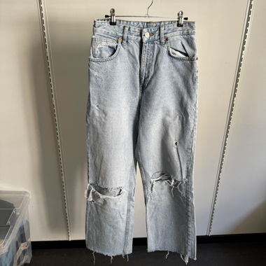 distressed straightleg jeans