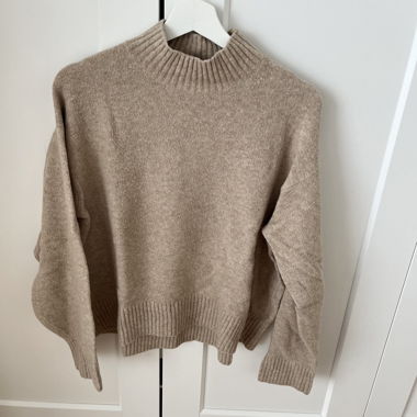 Pull en maille beige Uniqlo, taille M