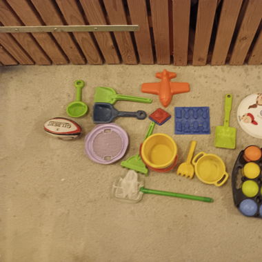 Lot de 16 jouets de plages 