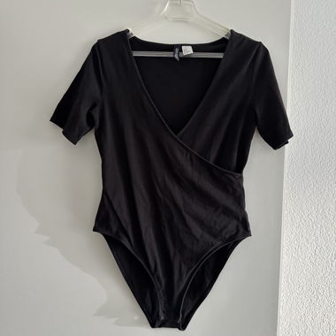 Body mit Wickeloptik
