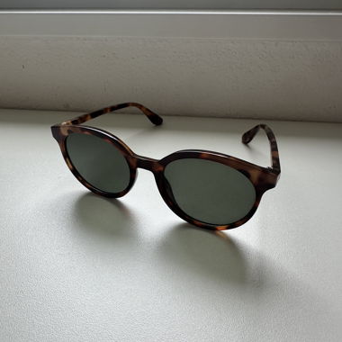 Sonnenbrille
