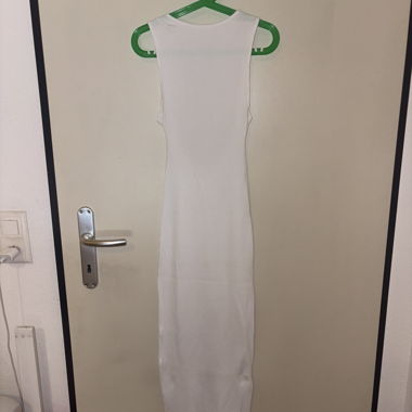 Long white dress