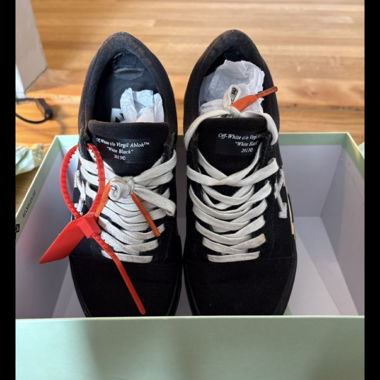 Off-White Sneaker EUR 40 Schwarz/Weiss