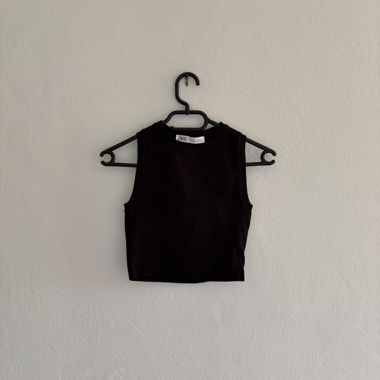 Schwarzes ärmelloses Zara-Top
