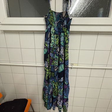 Robe à bretelles colorée