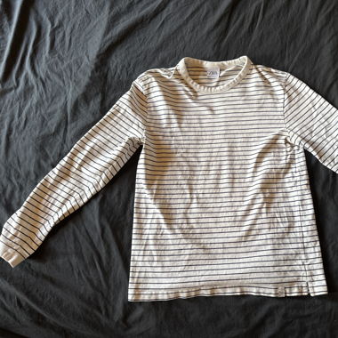 Pull blanc rayé noir